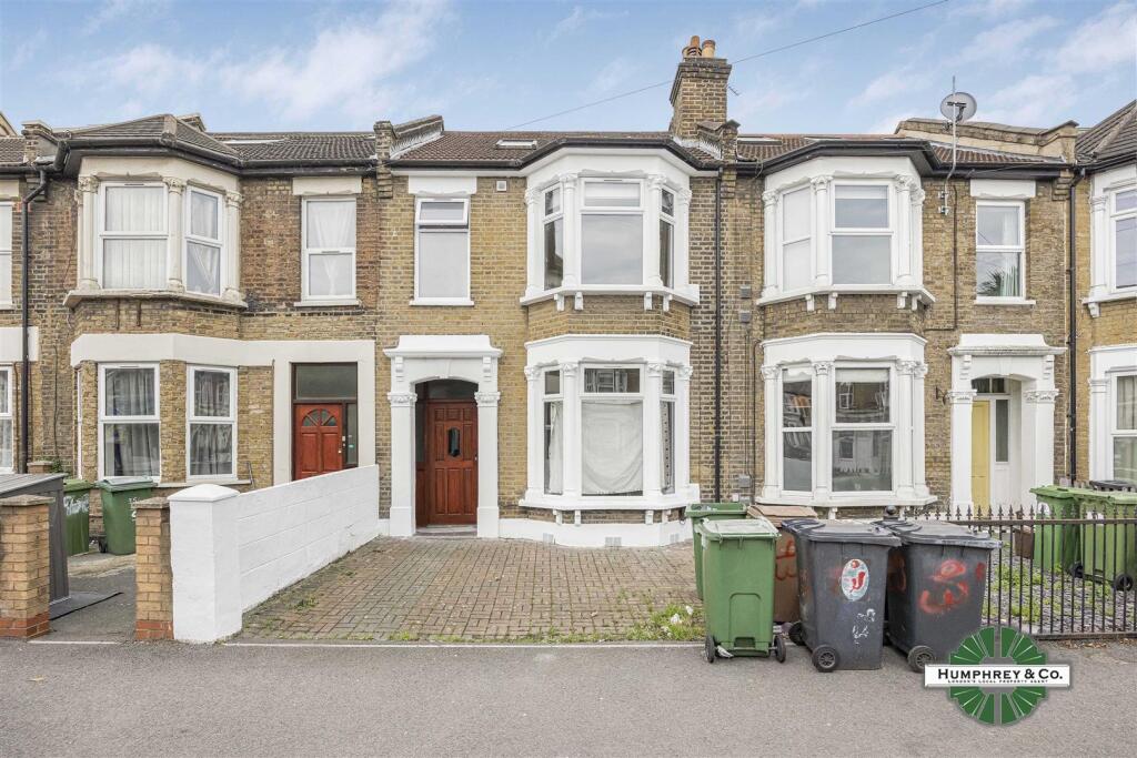 93    Grove Green Road -024.jpg