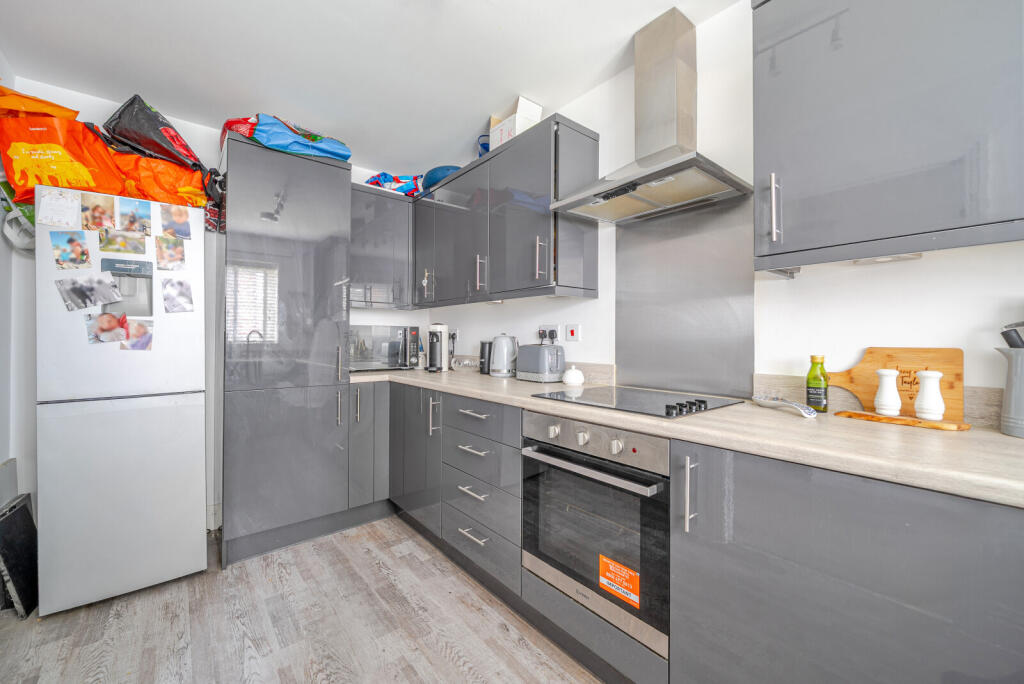 1362134-8-68de574...