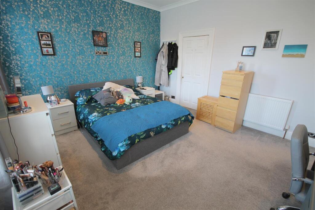 OR Bedroom 1iv.JPG