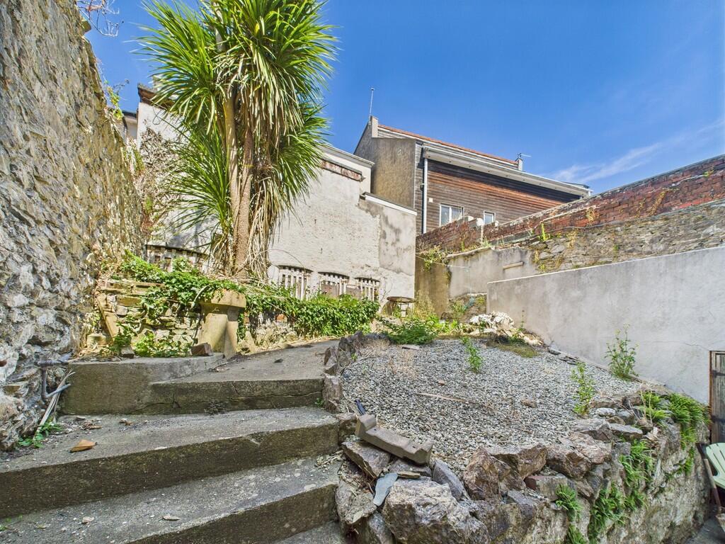 CAM02089G0-PR0523...