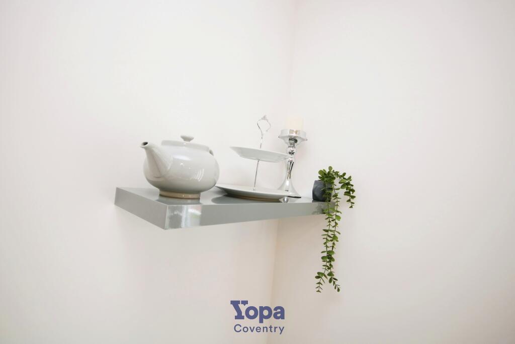 75c33a47-Kitchen 202.JPG