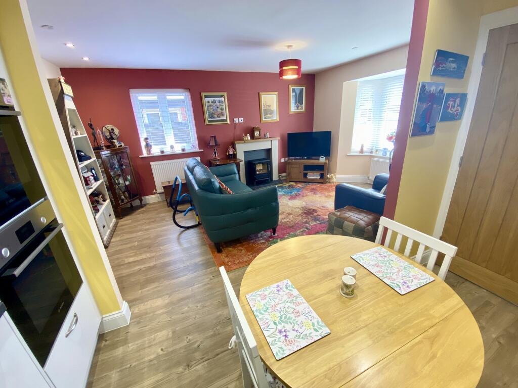 Lounge/Kitchen/Dining Room