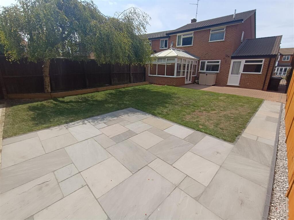 Rear Garden (1) .jpg