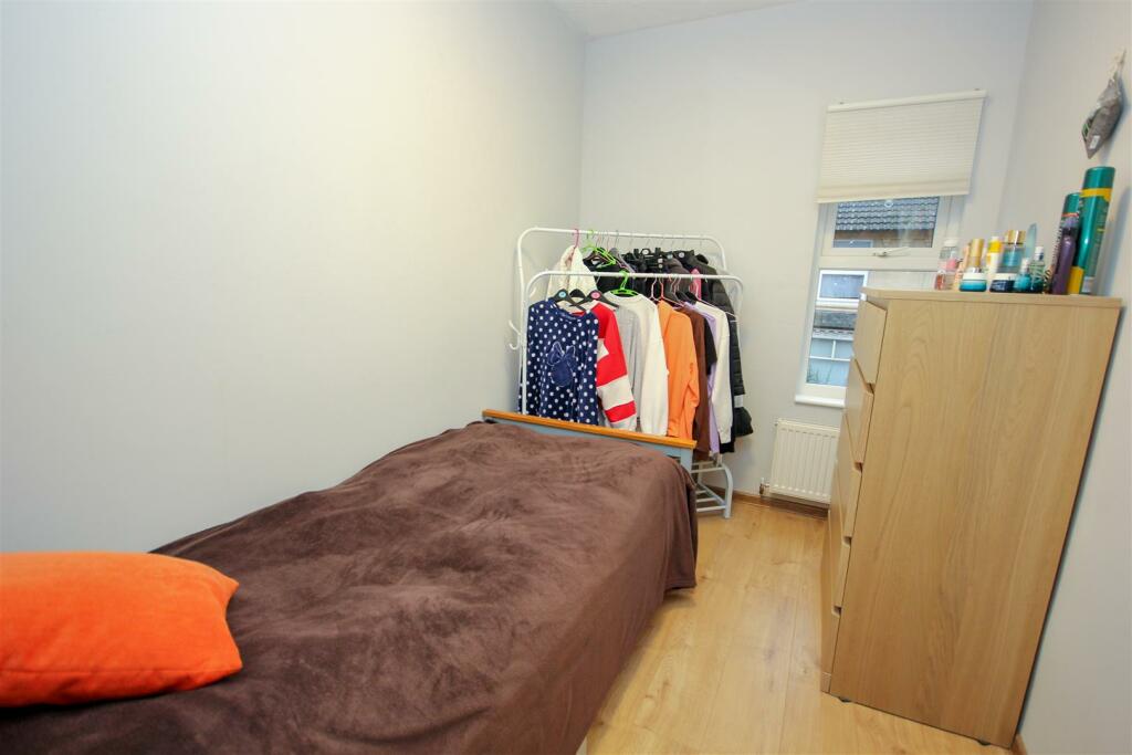 Bedroom 3.jpg