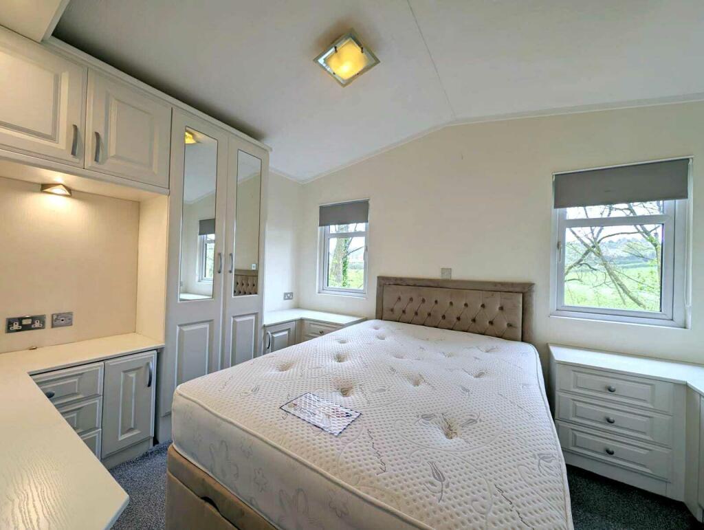 d03bac39-9541-4792-acda-40b392fe07fd