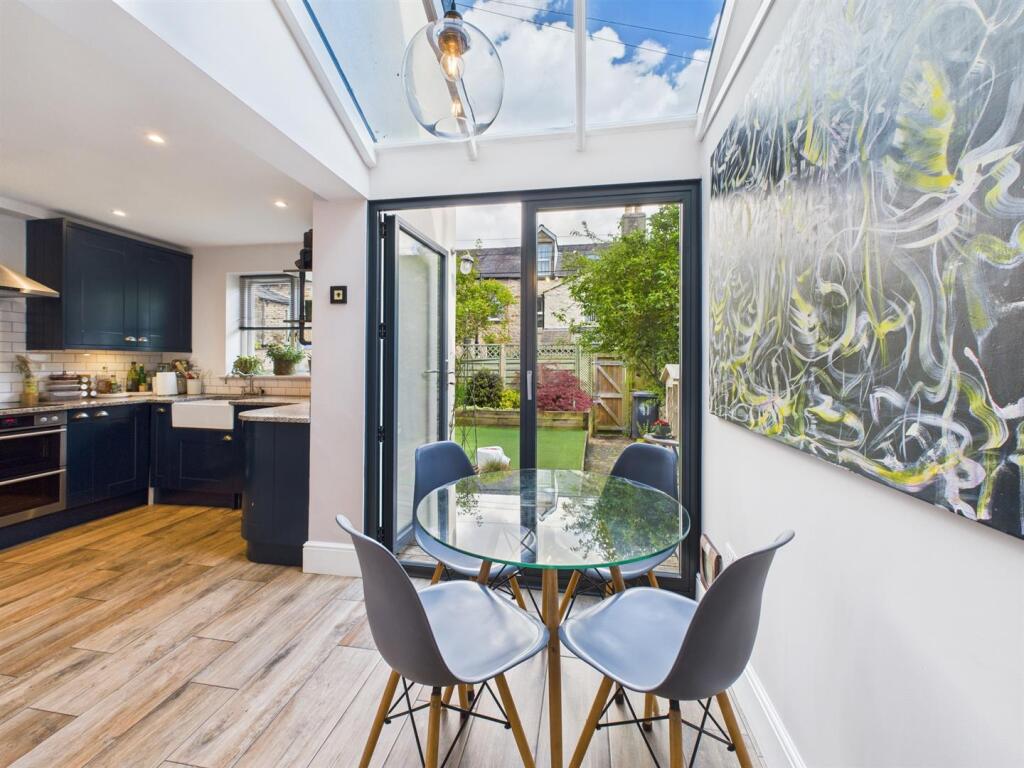 Kitchen &amp; Breakfast Room