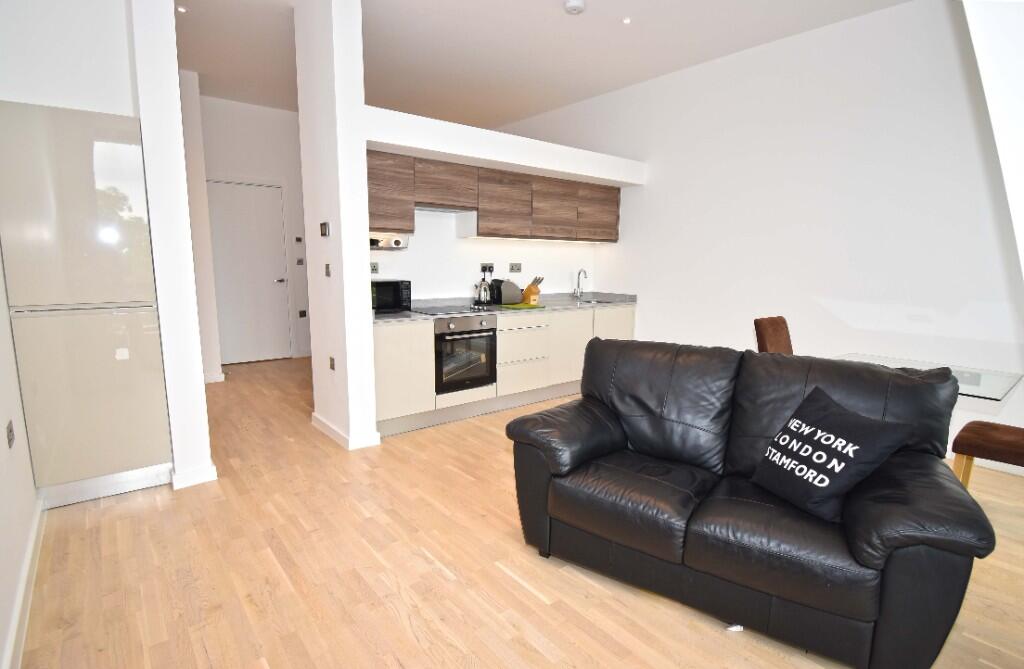 Sitting/Dining Room