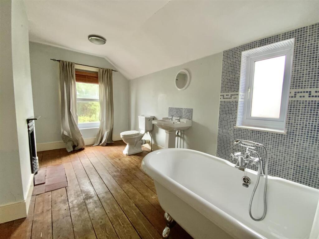 Large Bathroom