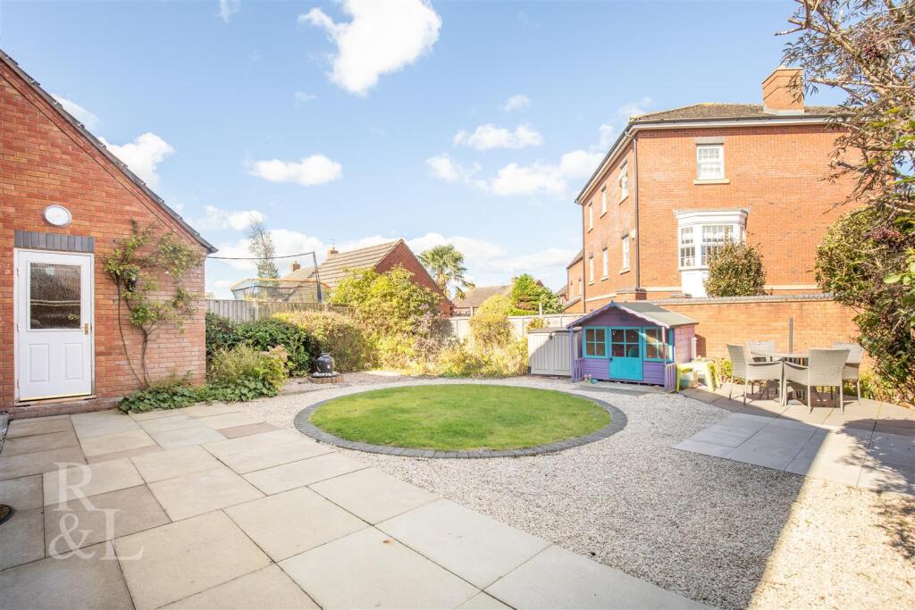 18 Forest School (22).jpg