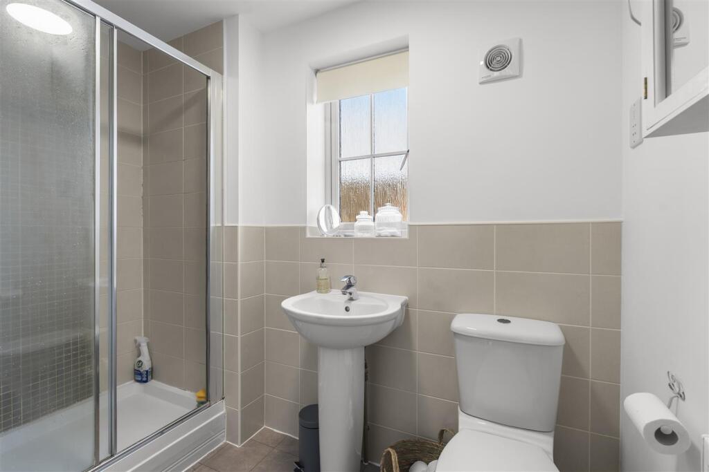 En Suite Shower Room