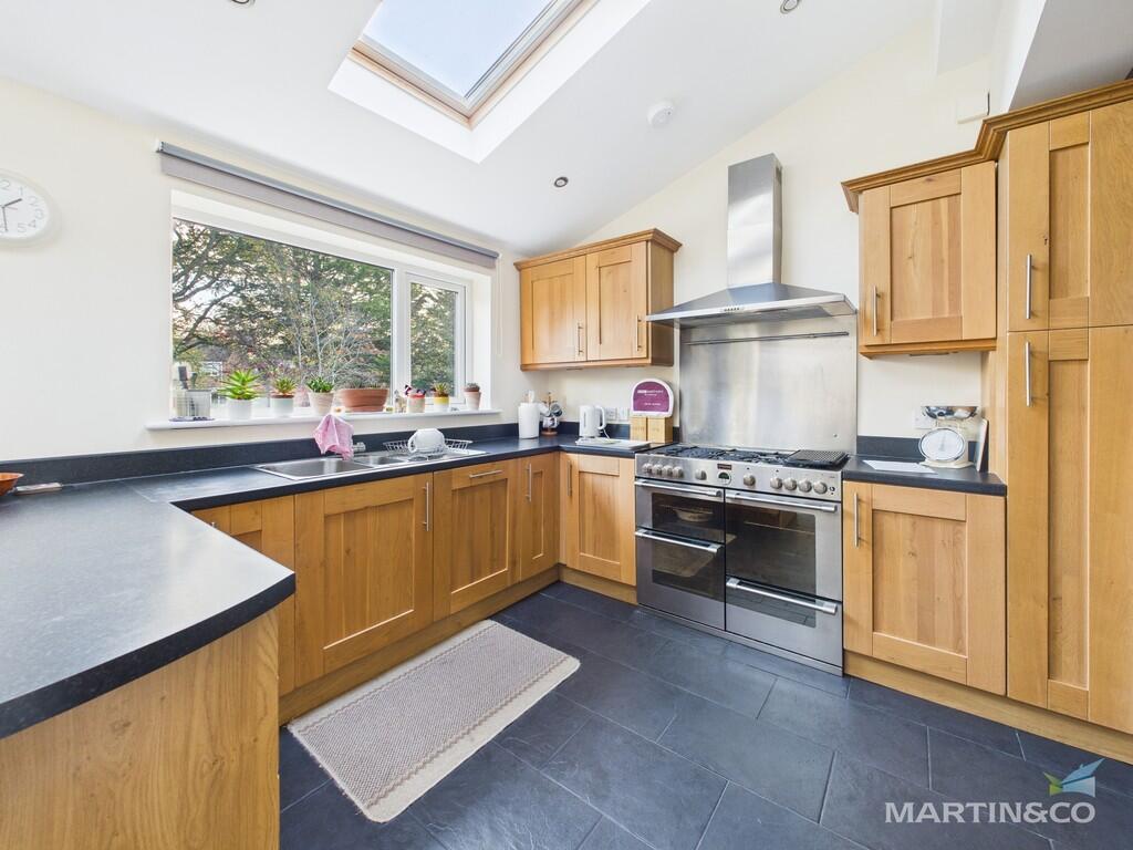 CAM03111G0-PR0406...