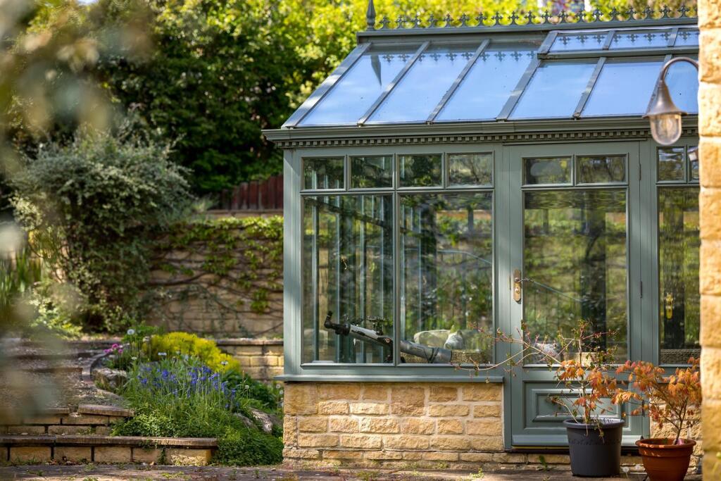 34 - Copper Beeches - GL6 6YE - Web.jpg