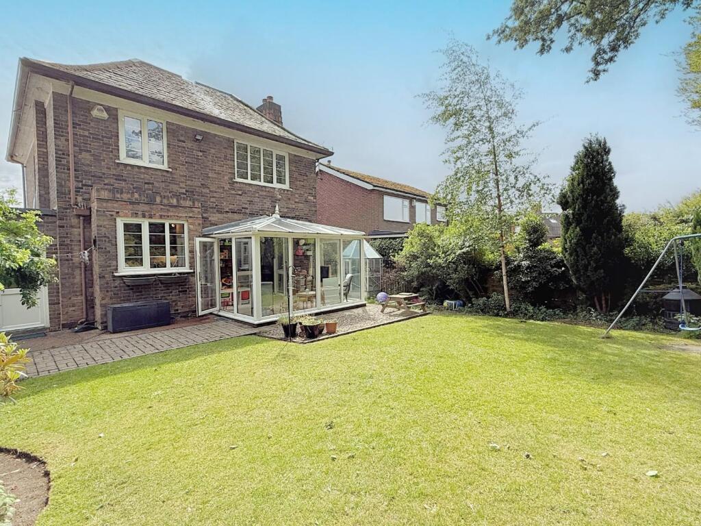 REAR HOUSE VIEW