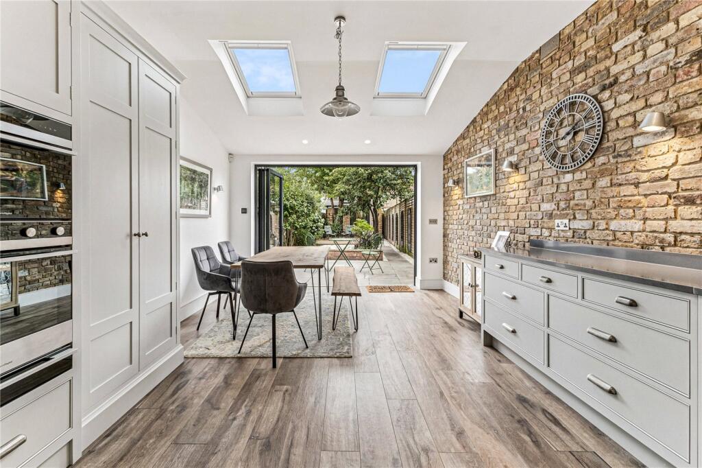 Picture No. 15
