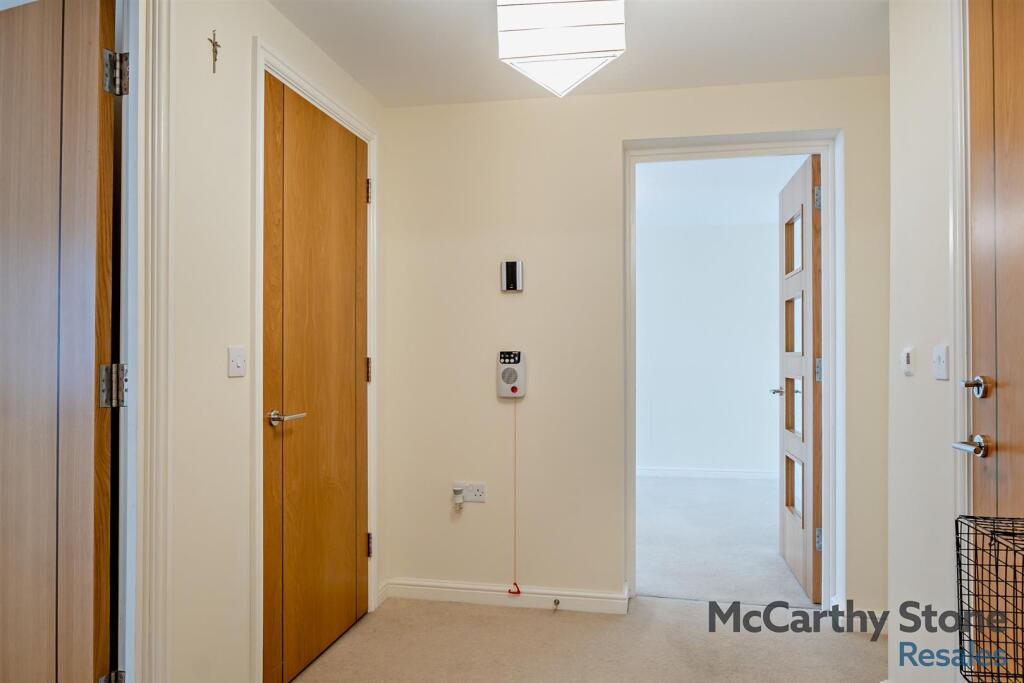 8659569-interior04-800.jpg