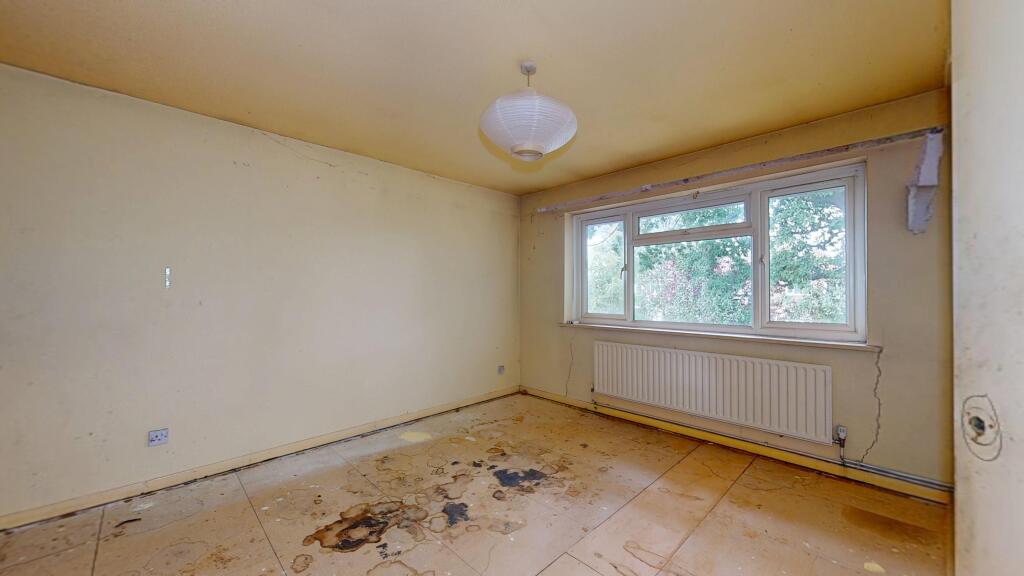 6 Coverack Close, Shirley, Croydon, CR0 7ND