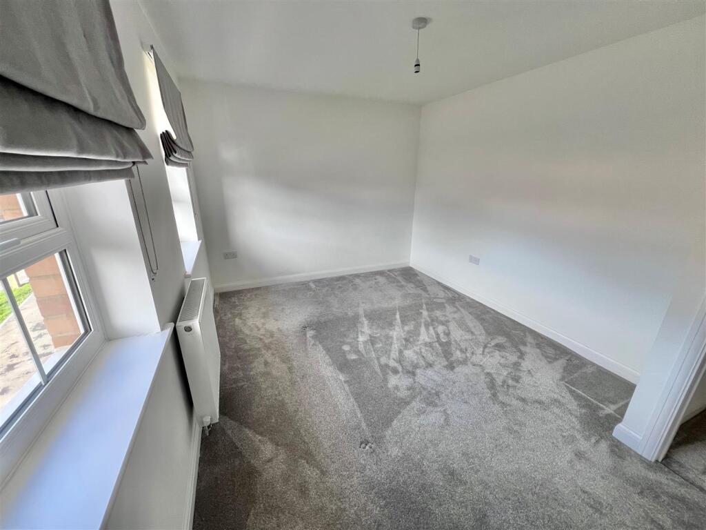 Bedroom 2.jpg