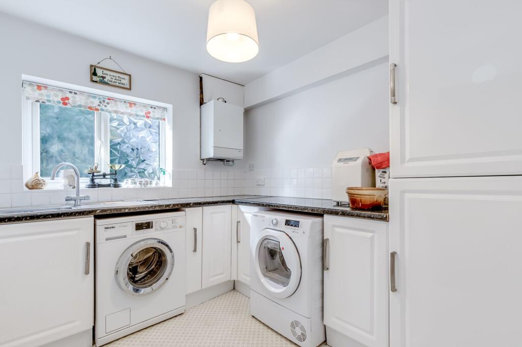 Utility Room &amp; Cloak Room