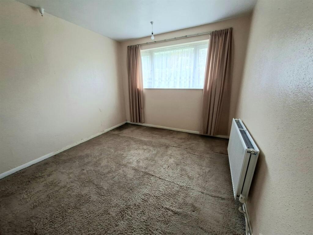 Greenview Drive, Northampton