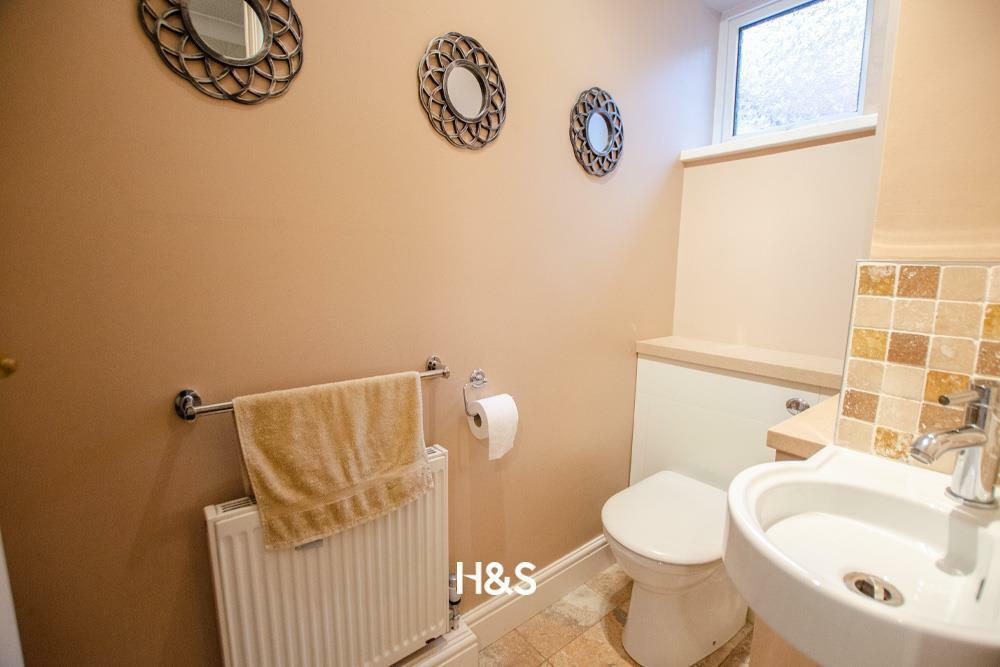 20 thornton road wc.jpg