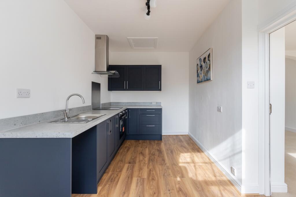 A09 - 3 Courtlands Torquay - 250414