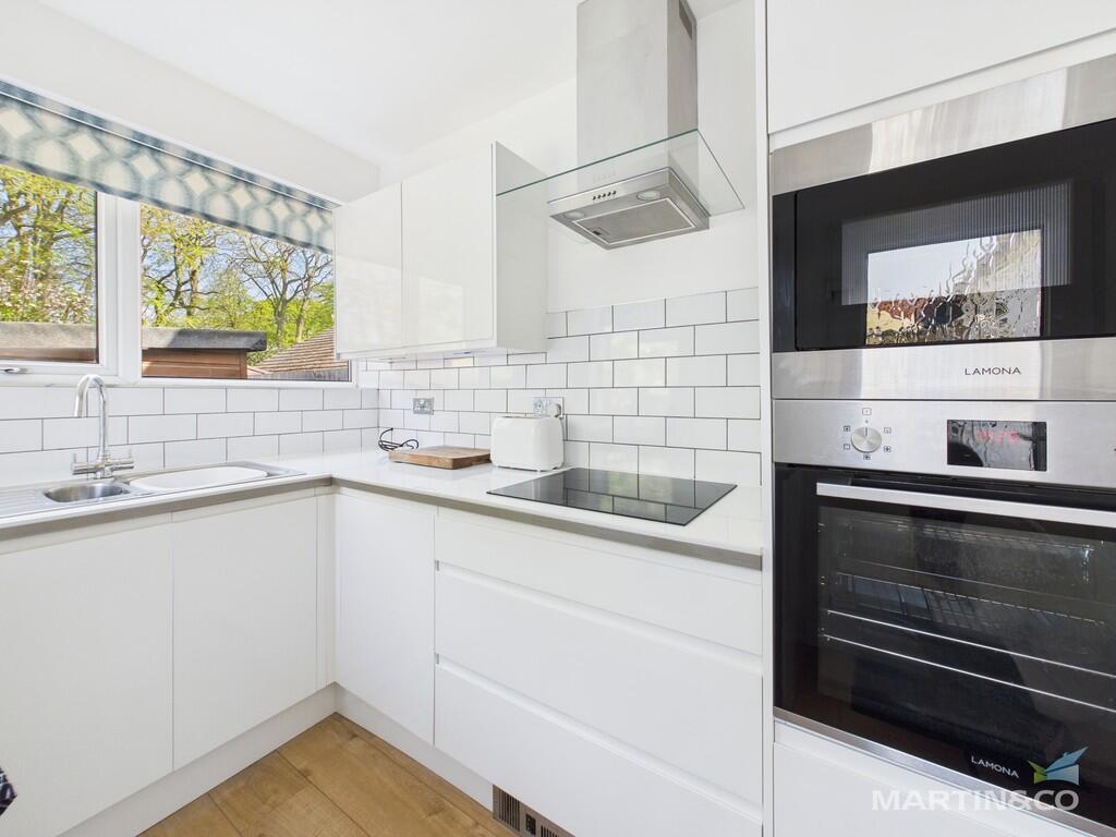 CAM03111G0-PR0305...