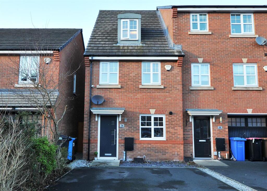 74 Roseway Avenue, Cadishead M44 5GJ