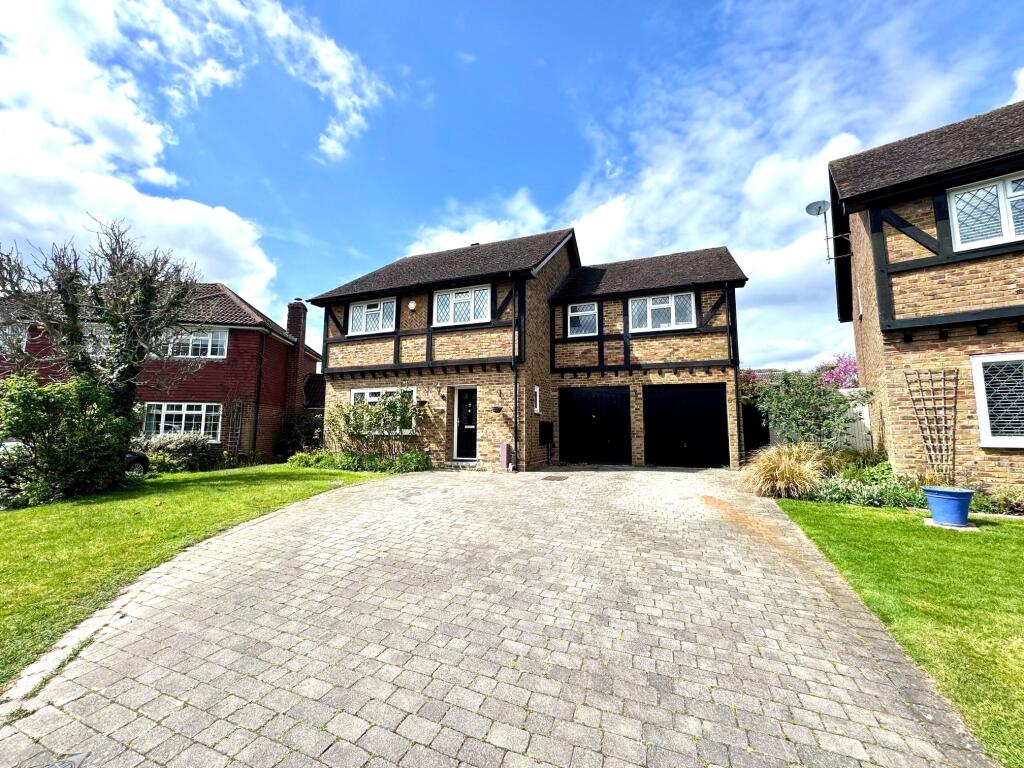 Cuffelle Close, Chineham, Basingstoke, Hampshire, RG24