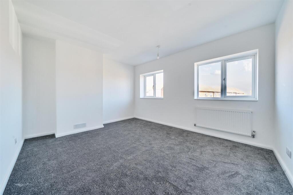 13 Hawthorne Avenue, Netherseal