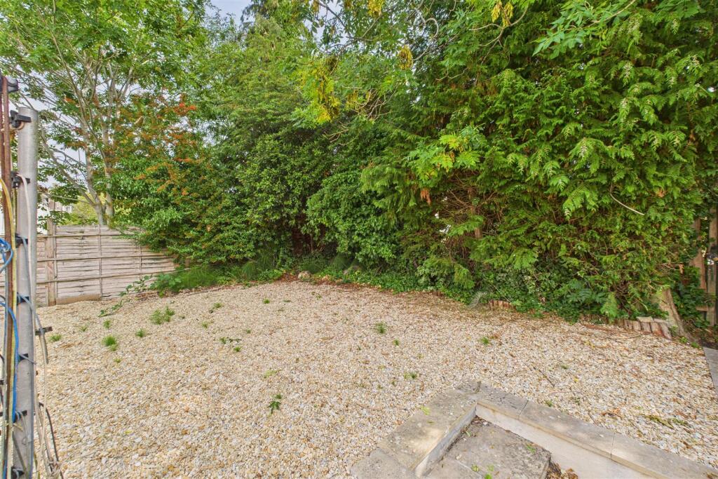 24 Dutton Road, Whitchurch, Bristol BS14 8BW | Lea