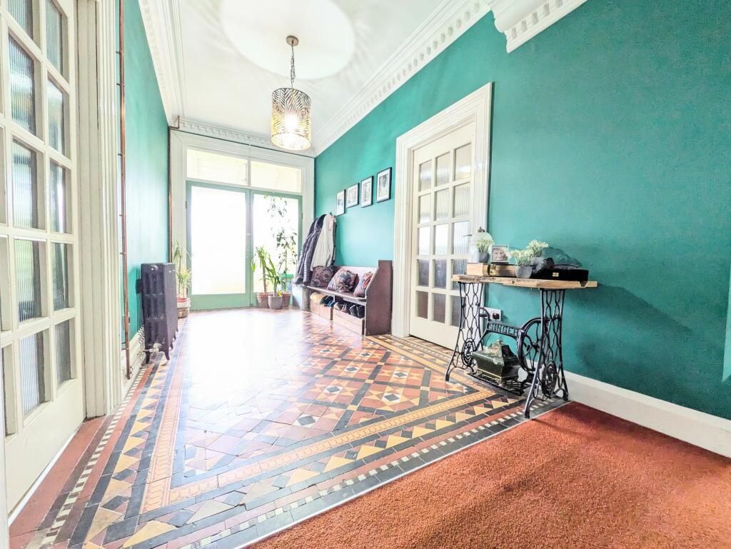 PXL_20241213_121747973.MP~2