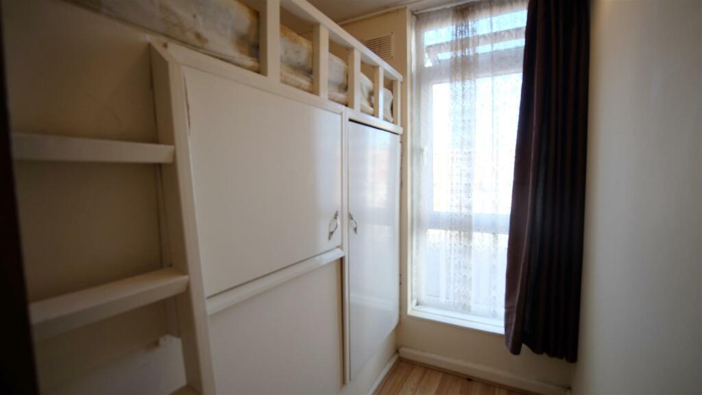 Bedroom3.jpg