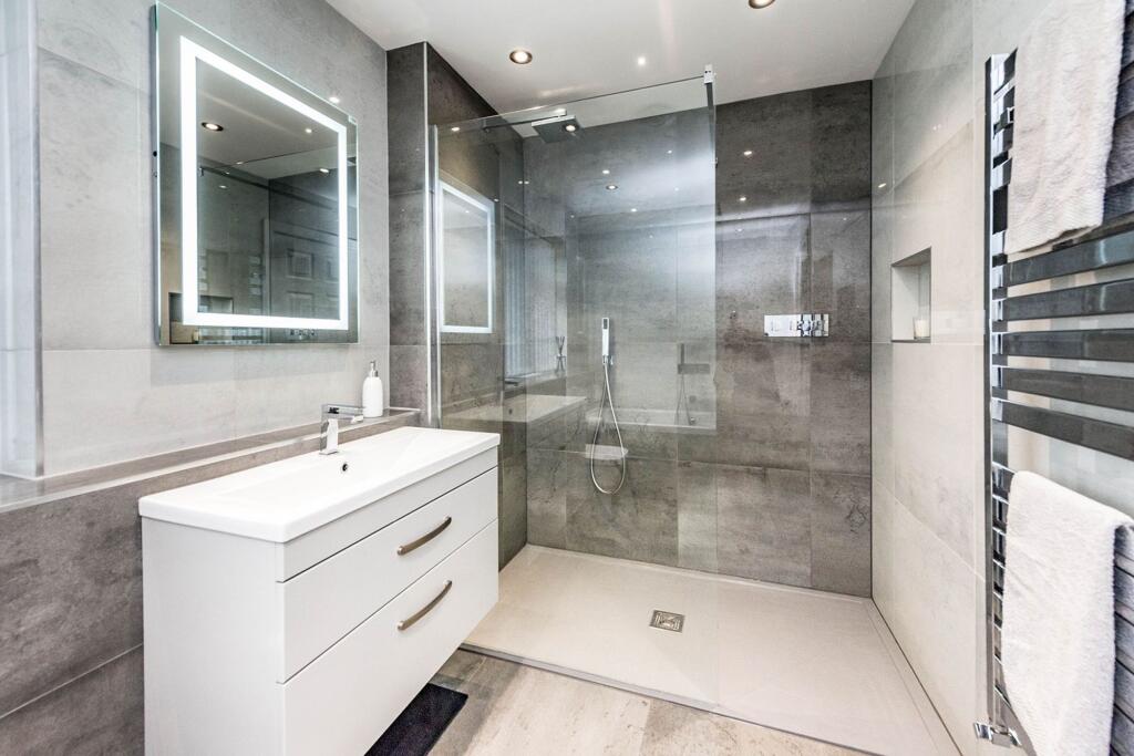 BEDROOMS AND BATHROOMS