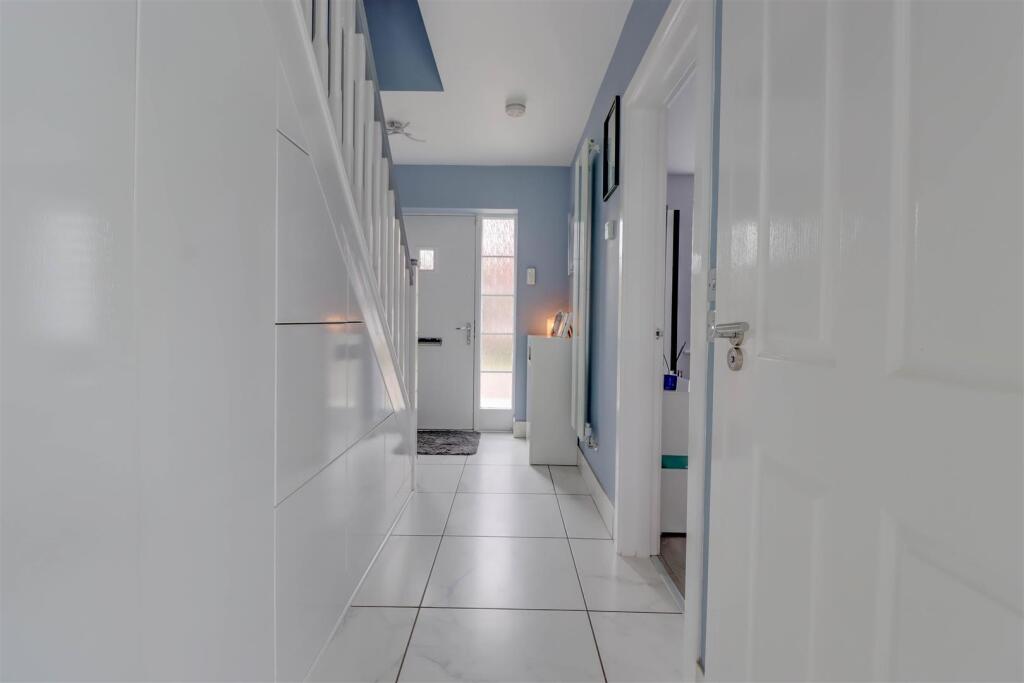 16 MAPLE LANE WICKFORD-21.jpg