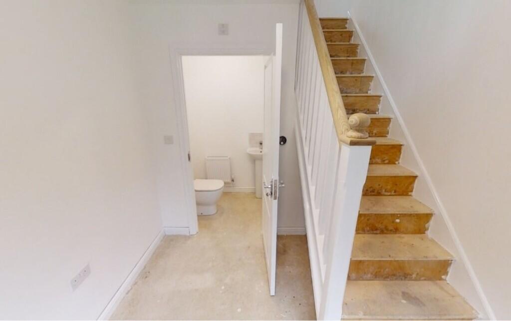 Oakfield-Downstai...