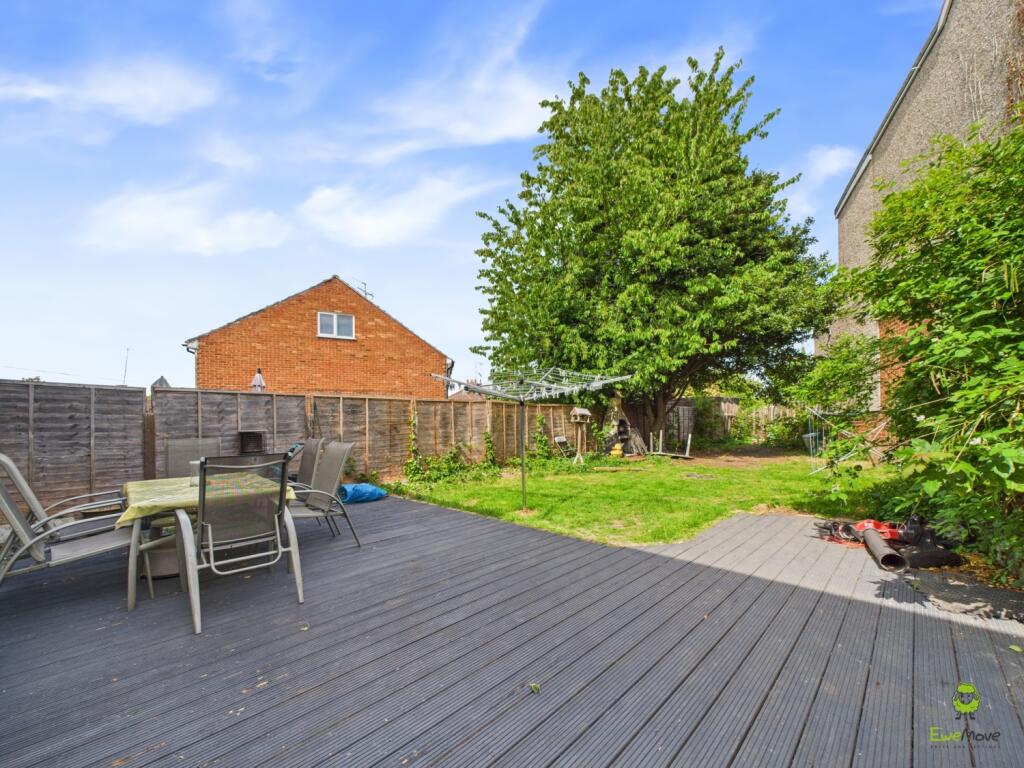 Presented by Clinton at EweMove Bexleyheath and Da