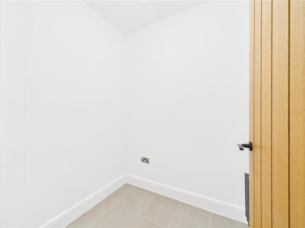 STORAGE CUPBOARD