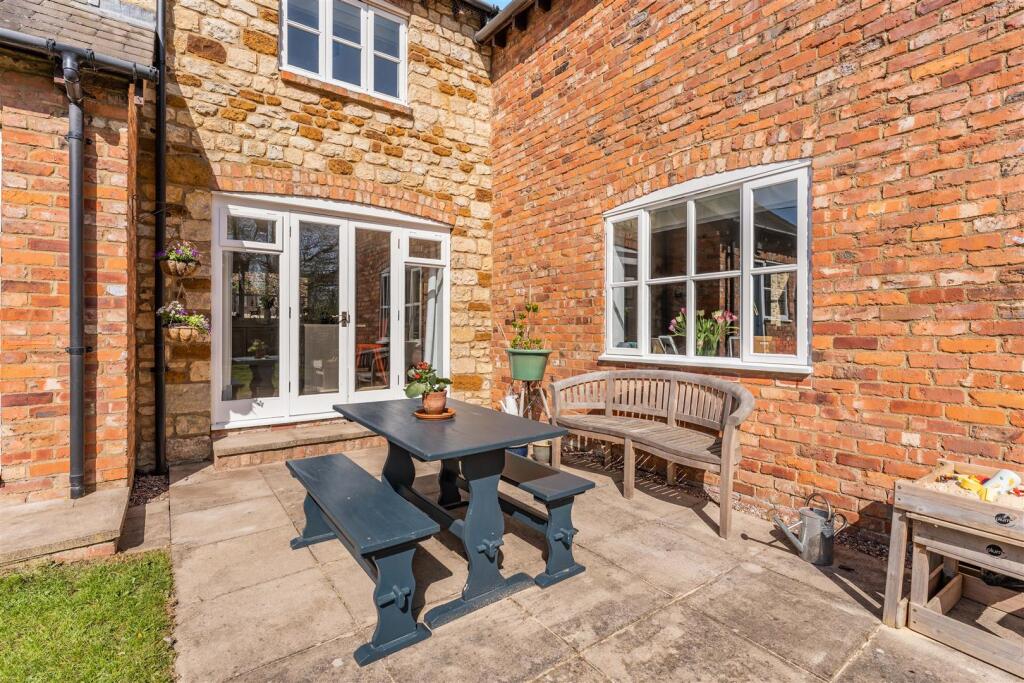 5 The Old Rickyard, Moreton Pinkney-22.jpg