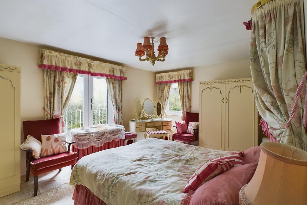 CAM01689G0-PR0447...