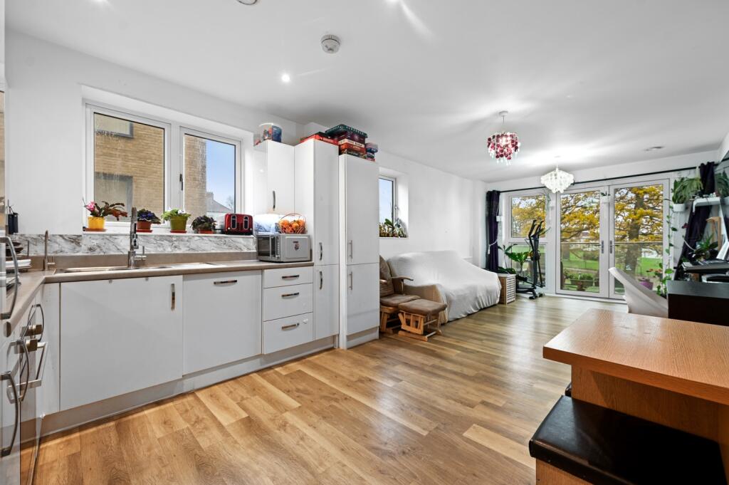 EWEMove - 34 Goshawk Court - 12 (1)