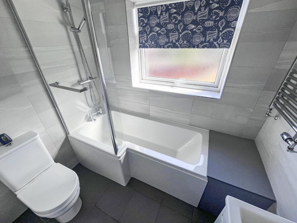 pbox-bathroom-334028.jpg