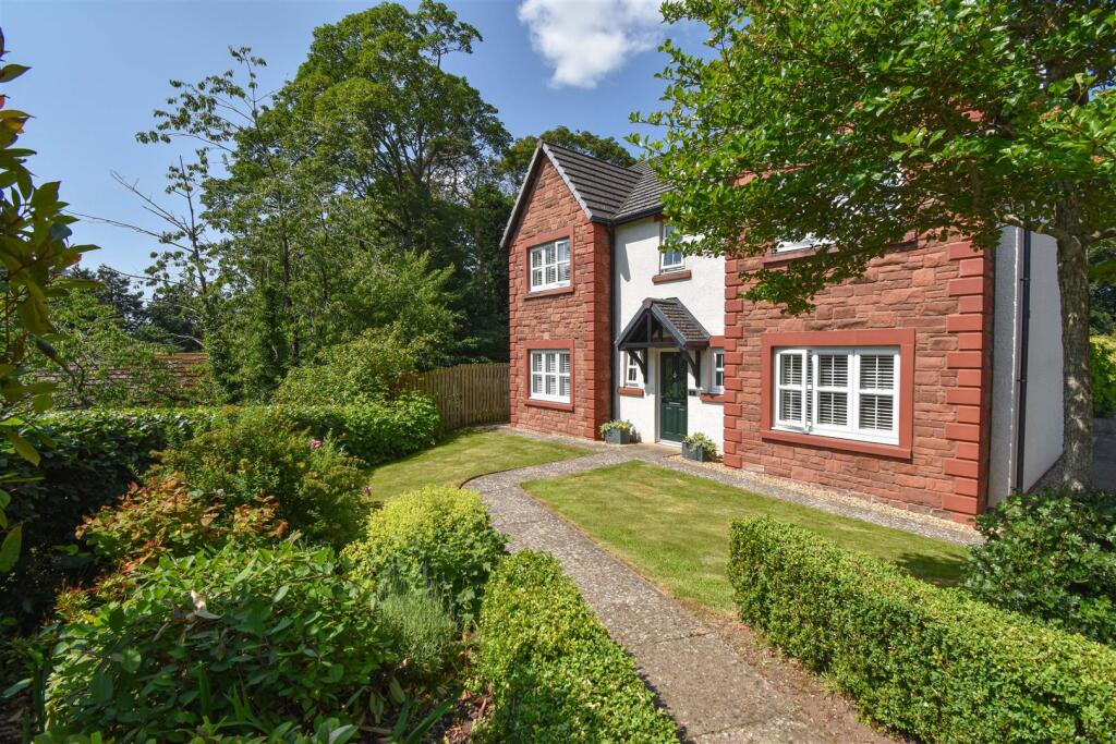 2 Goldington Drive a.jpg