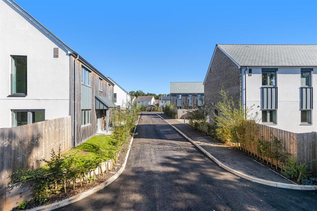 A17 - Ipplepen, New Homes at Rosemoor - 250922.jpg