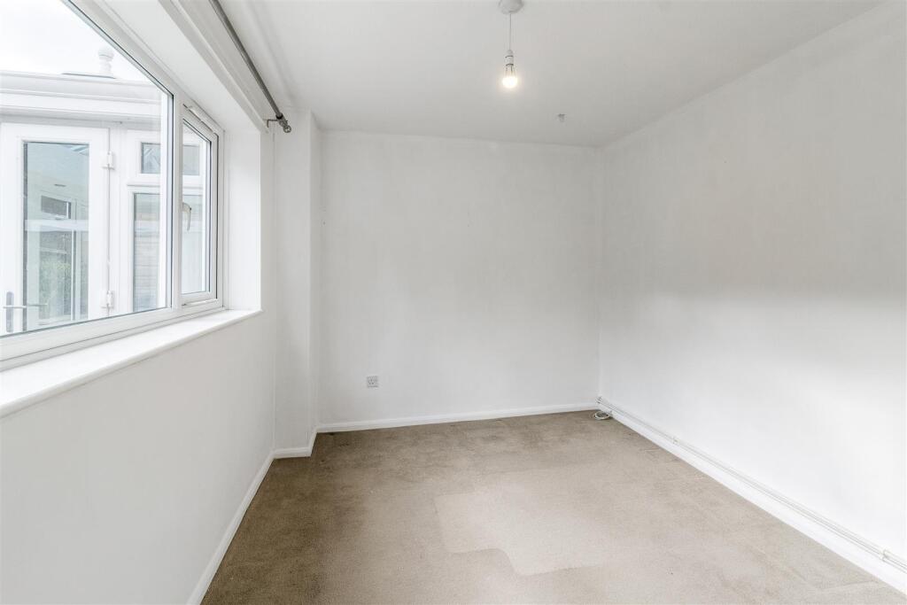 Study/Bedroom 4
