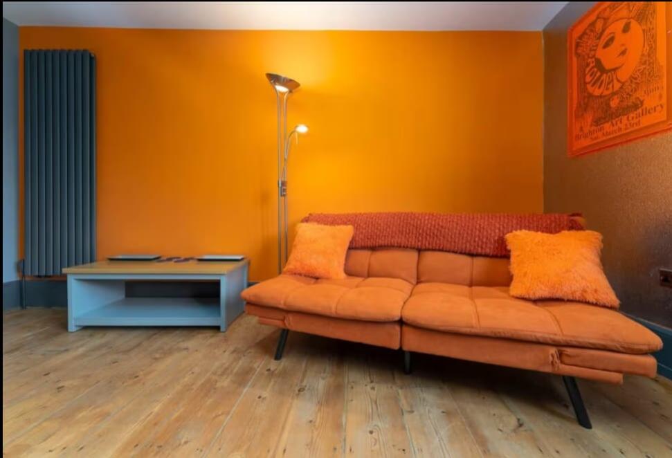 Living room detail