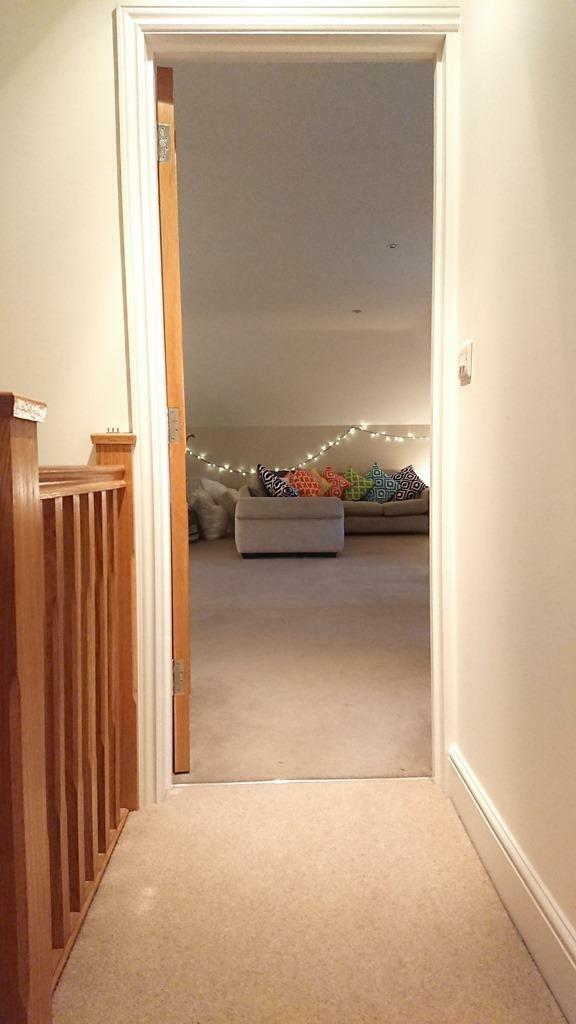 29_2nd floor landing.JPG