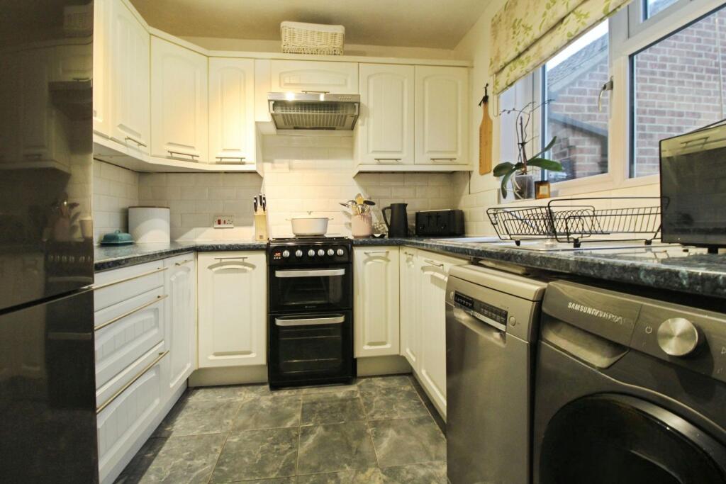 Goldsborough Close, Eastleaze, SN5