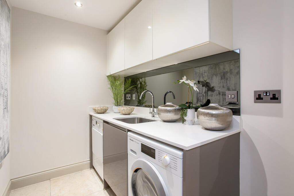 Show Apartment Utility Room