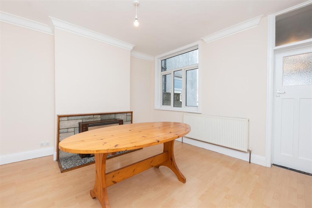 78-Keys-Avenue-BS7-0HJ-18.jpg