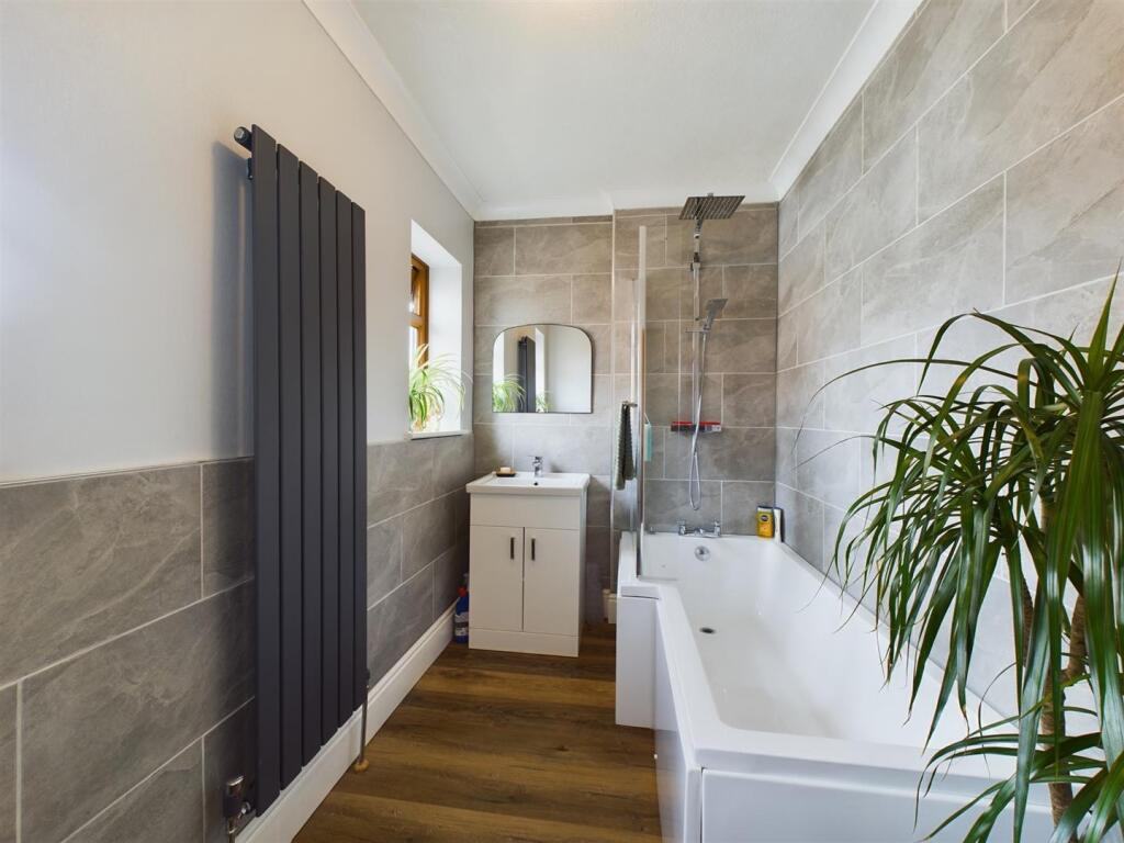 Well-Appointed Bathroom